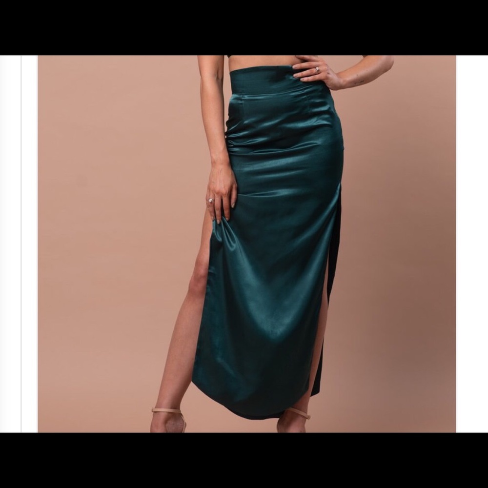 BYEGREIS Cara Skirt (Emerald Green)